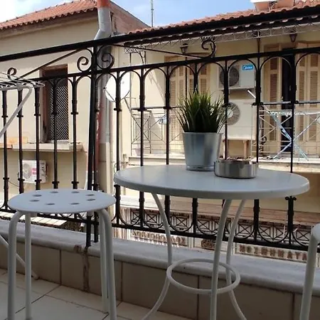 Downtown Cute Maisonette Apartment Kalamata